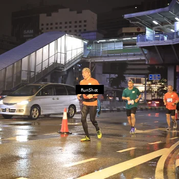 Runner Photo 7882428