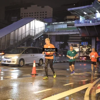 Runner Photo 7882431