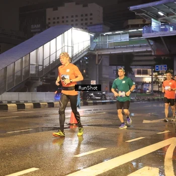 Runner Photo 7882433