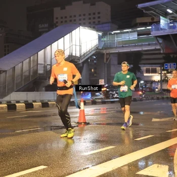 Runner Photo 7882436