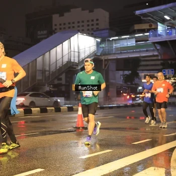Runner Photo 7882452