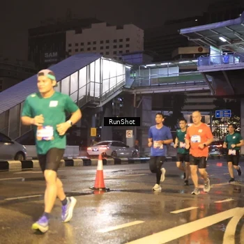 Runner Photo 7882460