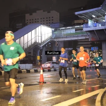 Runner Photo 7882462