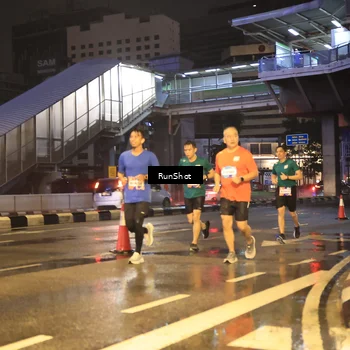 Runner Photo 7882472