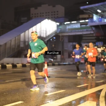 Runner Photo 7882481