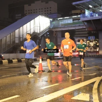 Runner Photo 7882486