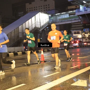 Runner Photo 7882492