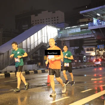 Runner Photo 7882498