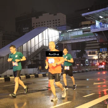 Runner Photo 7882500