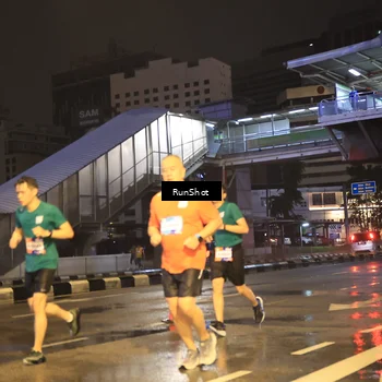 Runner Photo 7882501