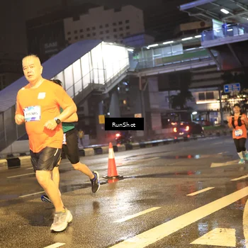 Runner Photo 7882510