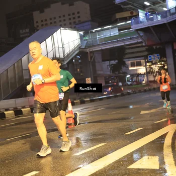 Runner Photo 7882511