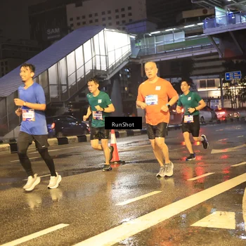 Runner Photo 7882514