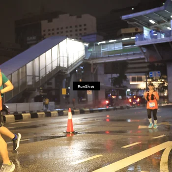 Runner Photo 7882518