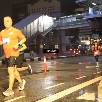 Runner Photo 7882539