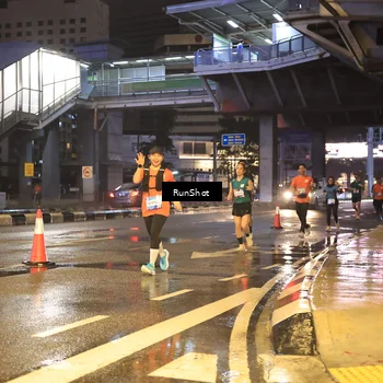 Runner Photo 7882540