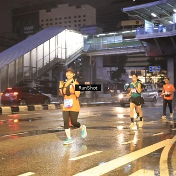 Runner Photo 7882543