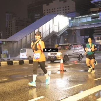 Runner Photo 7882549
