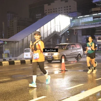 Runner Photo 7882553