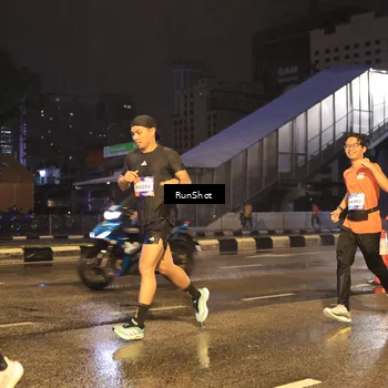 Runner Photo 7882570