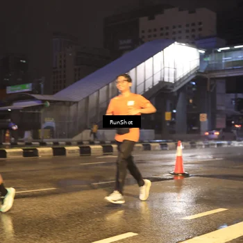 Runner Photo 7882572