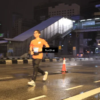 Runner Photo 7882575