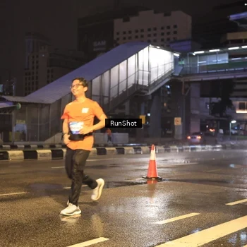 Runner Photo 7882578
