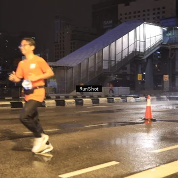 Runner Photo 7882585