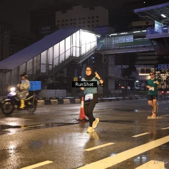 Runner Photo 7882599