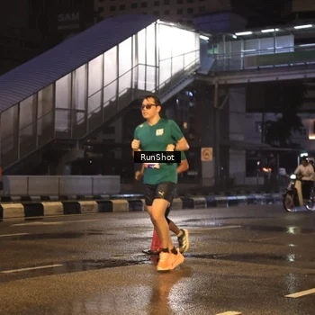 Runner Photo 7882621