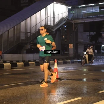 Runner Photo 7882624