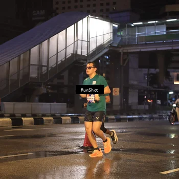 Runner Photo 7882625