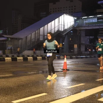 Runner Photo 7882626