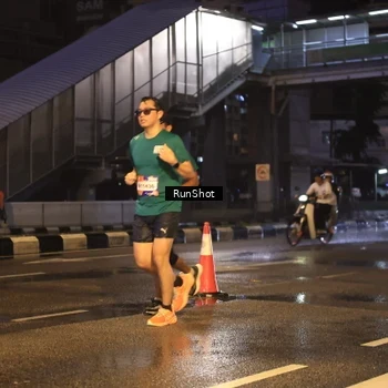 Runner Photo 7882632