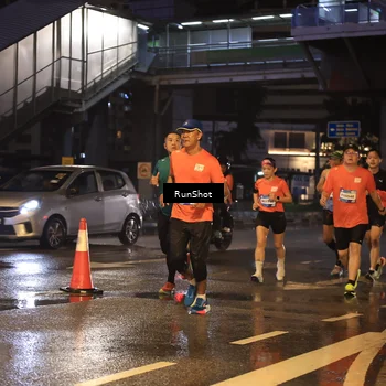 Runner Photo 7882644