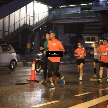 Runner Photo 7882649