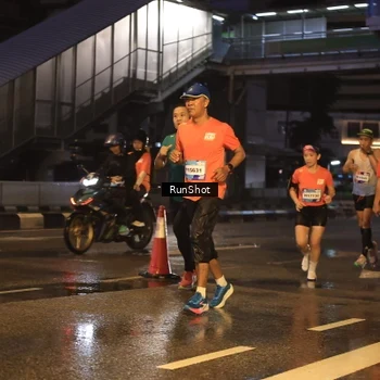 Runner Photo 7882653