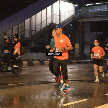 Runner Photo 7882654