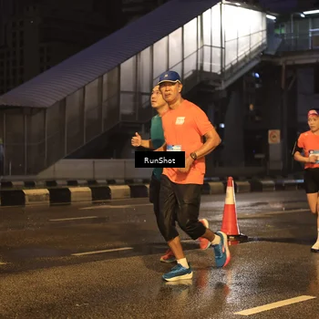 Runner Photo 7882661