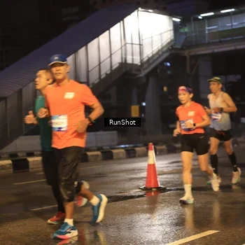 Runner Photo 7882668