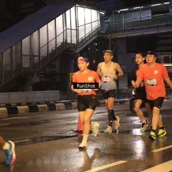 Runner Photo 7882671