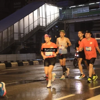 Runner Photo 7882672
