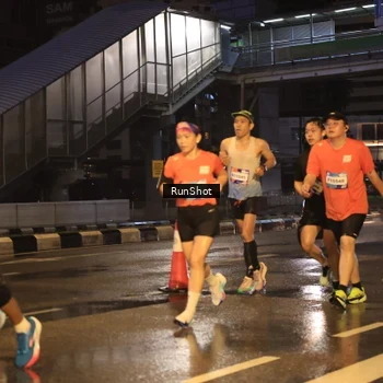 Runner Photo 7882675