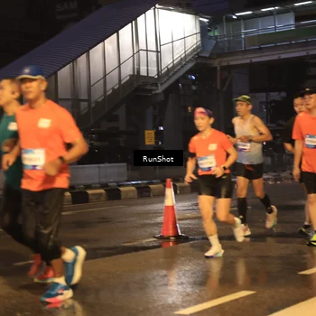 Runner Photo 7882678