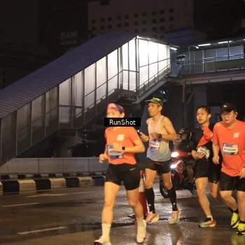 Runner Photo 7882679
