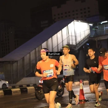 Runner Photo 7882684