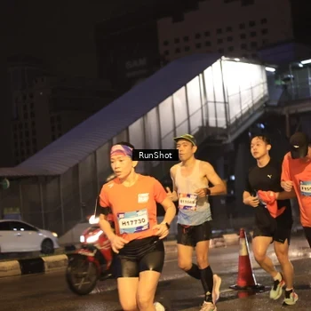 Runner Photo 7882686