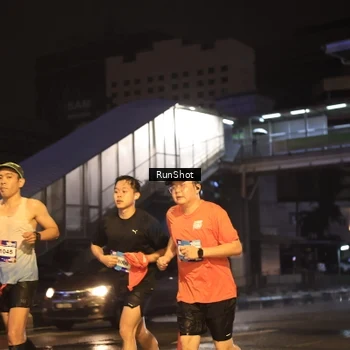 Runner Photo 7882696