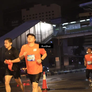 Runner Photo 7882697