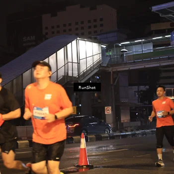 Runner Photo 7882704